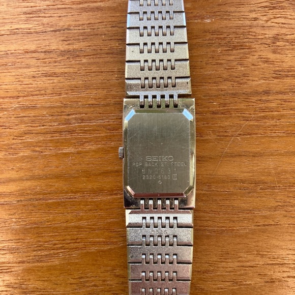 SEIKO Vintage Silver Tone Ladies Watch - Picture 4 of 5